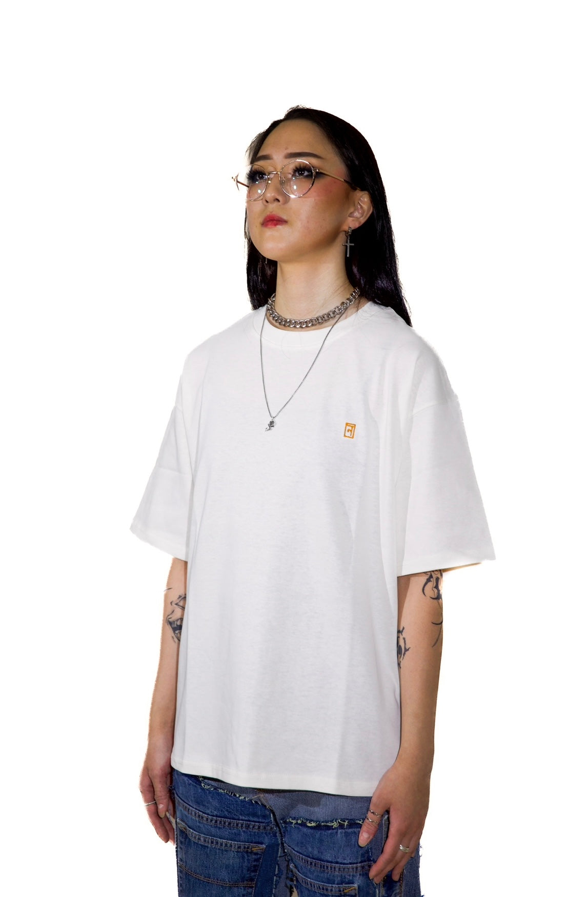 "RAJA" PRINTED & EMBROIDERED T-SHIRT